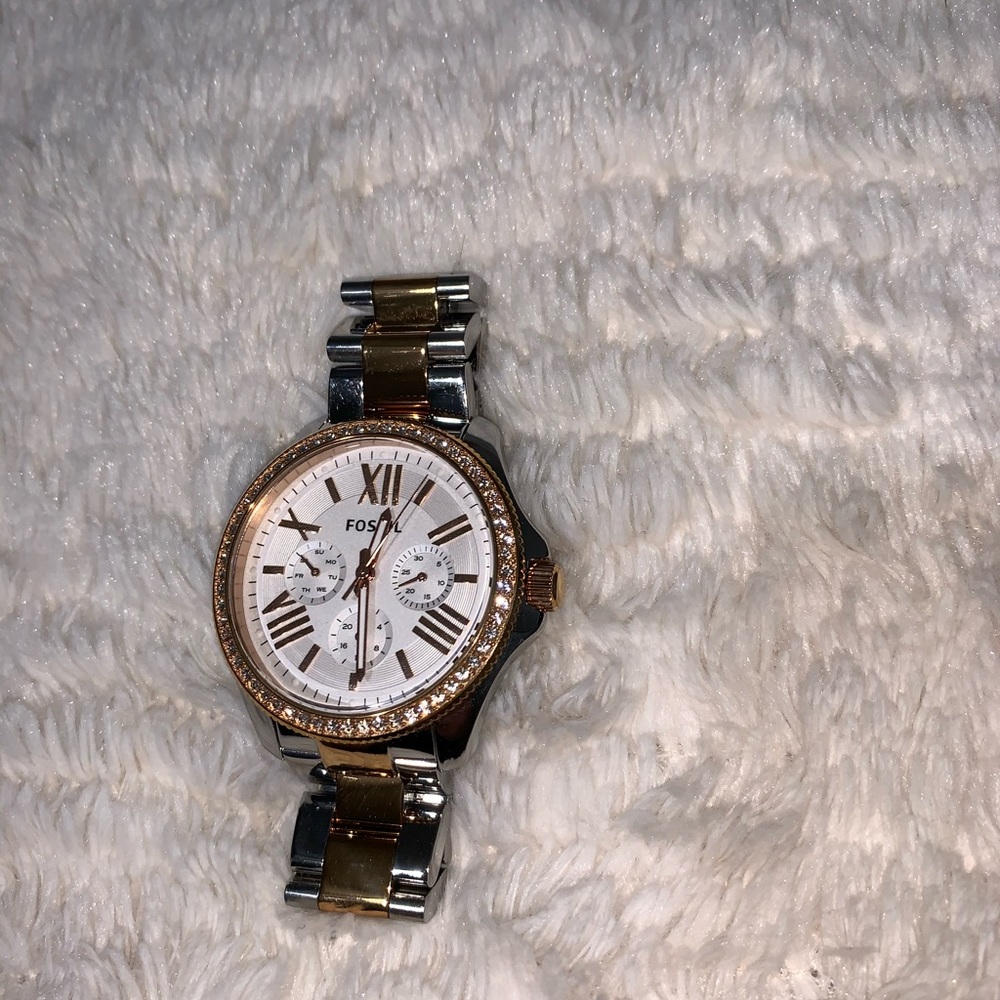 Fossil Watch - Picture 2 of 4